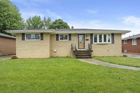 1429 River Dr, Munster, IN 46321