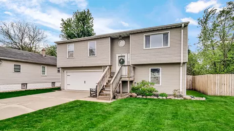 1102 170th Pl, Hammond, IN 46324