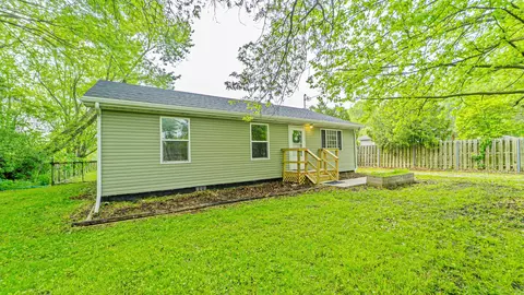 1723 S Broad St, Griffith, IN 46319 photo 2