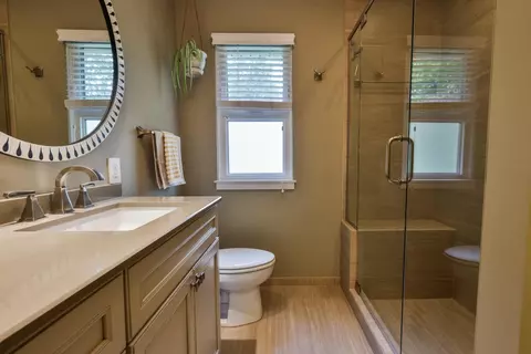 Bath - 1163 N Rush St, Gary, IN 46403 photo 1 of 3
