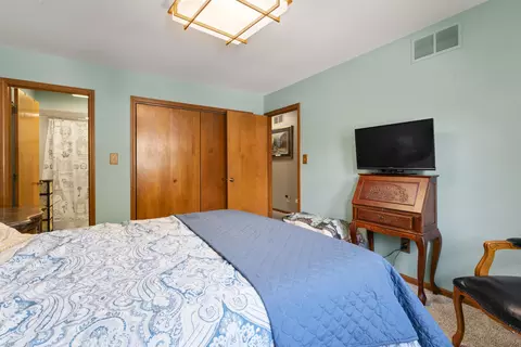 Bedroom - 430 N Wright St, Griffith, IN 46319 photo 3 of 7