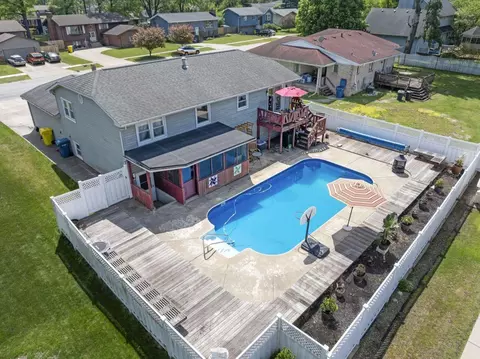 View/Area - 430 N Wright St, Griffith, IN 46319 photo 1 of 3