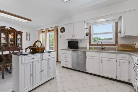 Kitchen - 430 N Wright St, Griffith, IN 46319 photo 2 of 2