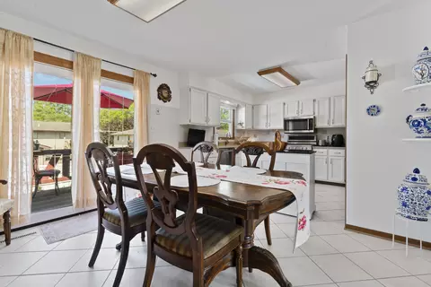 Dining - 430 N Wright St, Griffith, IN 46319 photo 1 of 3
