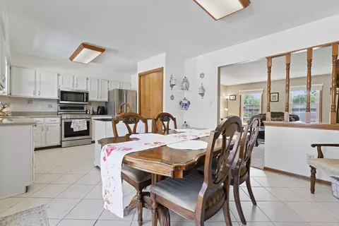Dining - 430 N Wright St, Griffith, IN 46319 photo 3 of 3