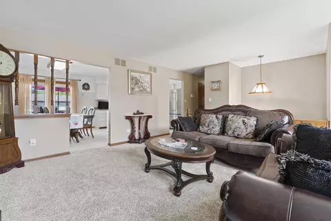 Living - 430 N Wright St, Griffith, IN 46319 photo 3 of 3