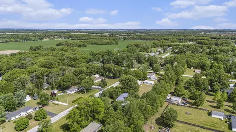 11365 N 557, De Motte, IN 46310 photo 24
