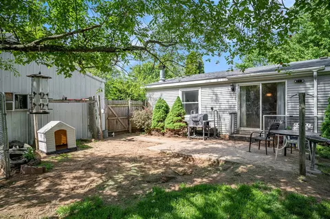 11365 N 557, De Motte, IN 46310 photo 19