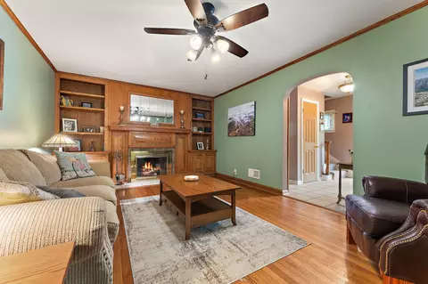 8308 Howard Ave, Munster, IN 46321 photo 5