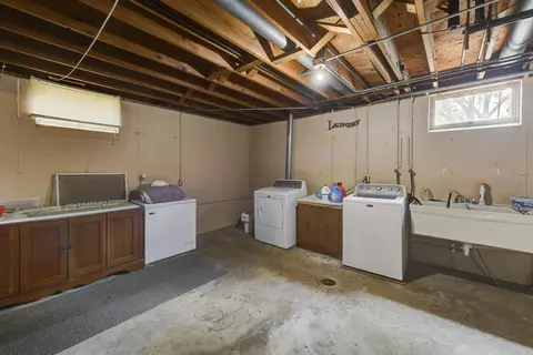 8546 Garfield Ave, Munster, IN 46321 photo 18