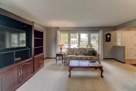 8546 Garfield Ave, Munster, IN 46321 photo 3