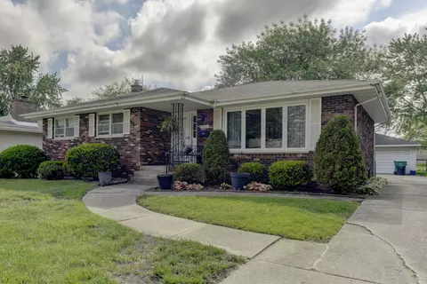 8546 Garfield Ave, Munster, IN 46321 photo 1