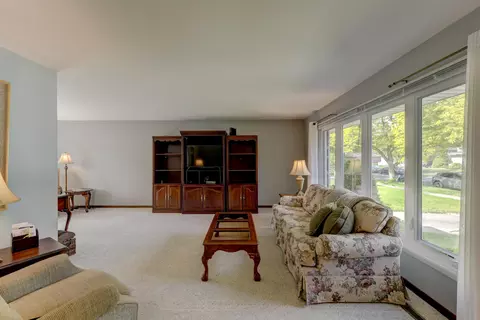 8546 Garfield Ave, Munster, IN 46321 photo 2