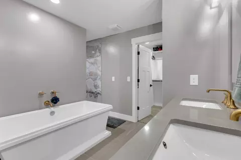 Bath - 8750 Selina Dr, Wheatfield, IN 46392 photo 2 of 5
