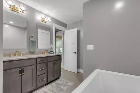 Bath - 8750 Selina Dr, Wheatfield, IN 46392 photo 3 of 5