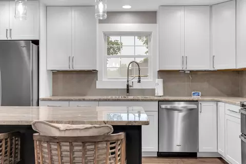 Kitchen - 8750 Selina Dr, Wheatfield, IN 46392 photo 6 of 8