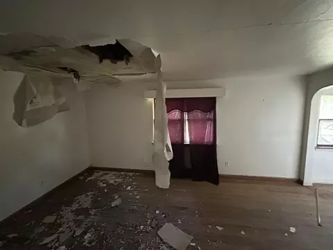 3877 Madison St, Gary, IN 46408 photo 3