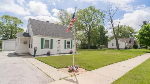 7133 Montana Ave, Hammond, IN 46323