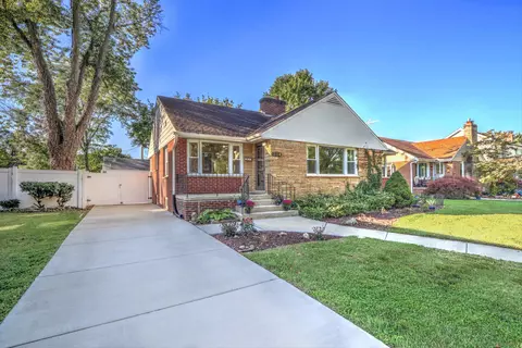 304 Beverly Pl, Munster, IN 46321 photo 2