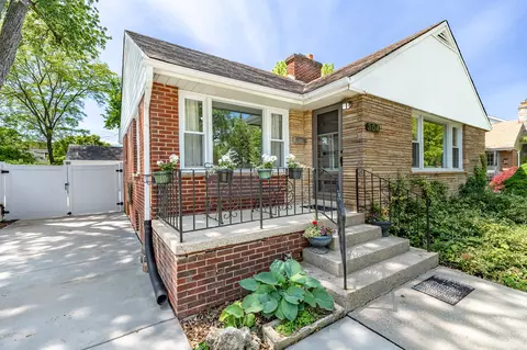 304 Beverly Pl, Munster, IN 46321 photo 3