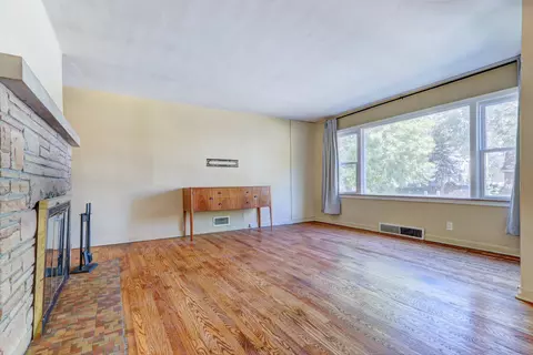 304 Beverly Pl, Munster, IN 46321 photo 9