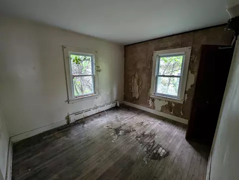 387 S Hamilton St, Gary, IN 46403 photo 6
