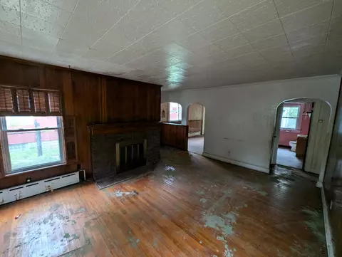 387 S Hamilton St, Gary, IN 46403 photo 4
