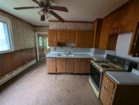 387 S Hamilton St, Gary, IN 46403 photo 2