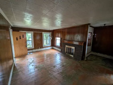 387 S Hamilton St, Gary, IN 46403 photo 3