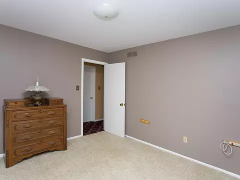 8230 Beech Ave, Munster, IN 46321 photo 18