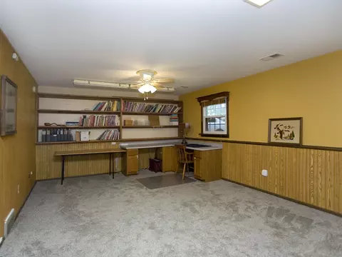 8230 Beech Ave, Munster, IN 46321 photo 20