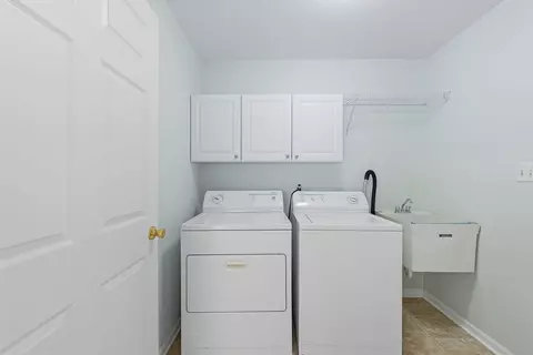 10746 Knickerbocker Ct, Saint John, IN 46373 photo 21