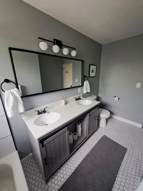 7019 Ash Pl, Gary, IN 46403 photo 8