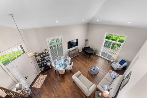 1733 Regal Ct, Munster, IN 46321 photo 6