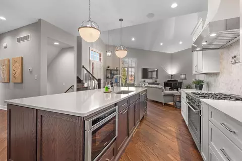 1733 Regal Ct, Munster, IN 46321 photo 12