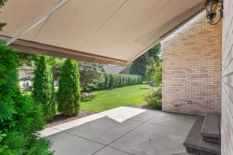 1733 Regal Ct, Munster, IN 46321 photo 30