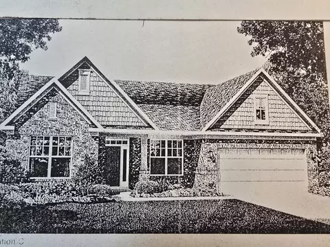 16 Th St, De Motte, IN 46310