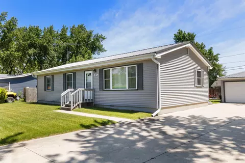 604 Grayton Rd, Kingsford Heights, IN 46346