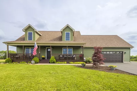 606 E 900, Westville, IN 46391