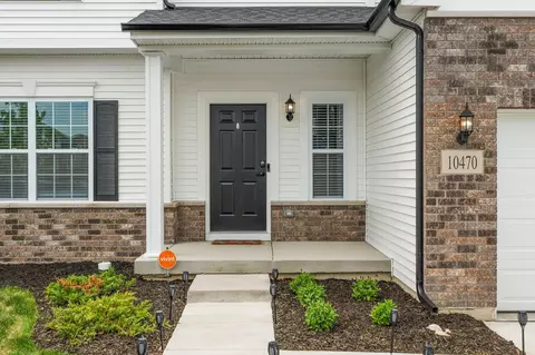 10470 Kansas St, Crown Point, IN 46307 photo 3