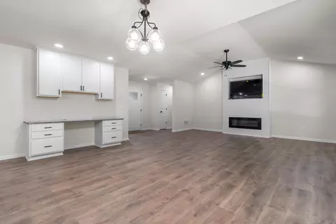 1615 Elderberry St, De Motte, IN 46310 photo 14