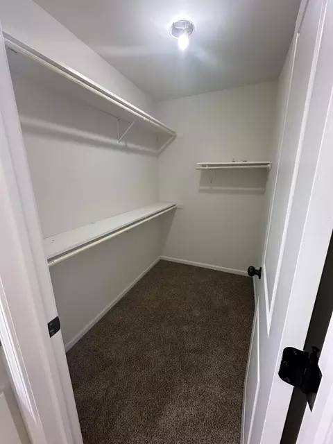 1615 Elderberry St, De Motte, IN 46310 photo 5