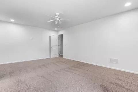 1615 Elderberry St, De Motte, IN 46310 photo 28