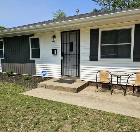 5330 E 11th Pl, Gary, IN 46403 photo 2