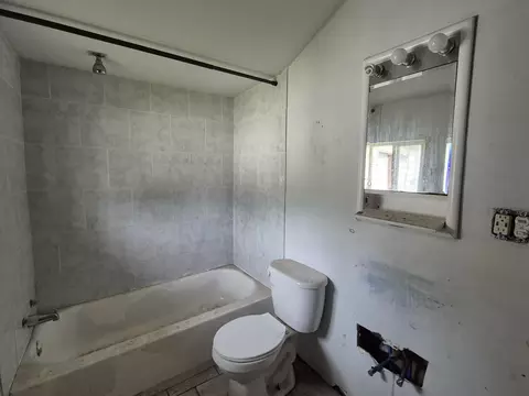 286 Gerry St, Gary, IN 46406 photo 8