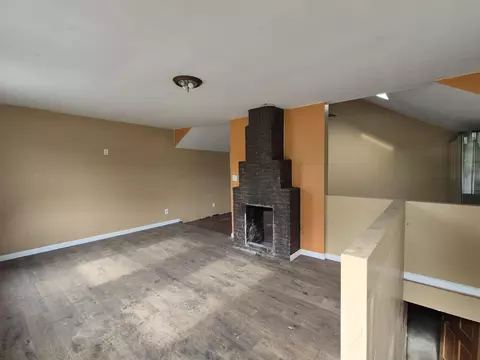 286 Gerry St, Gary, IN 46406 photo 2