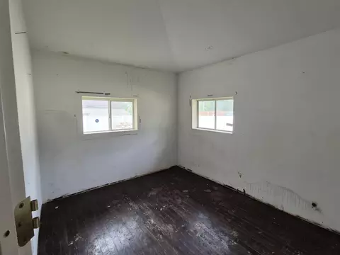 286 Gerry St, Gary, IN 46406 photo 9