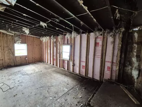 286 Gerry St, Gary, IN 46406 photo 5