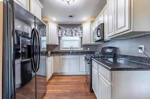 505 W Walnut St, Crown Point, IN 46307 photo 7