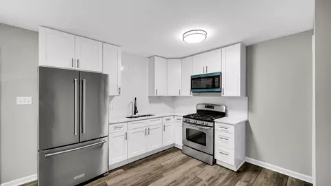 235 W Taft St, Gary, IN 46404 photo 8